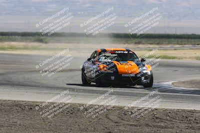 media/Jun-01-2024-CalClub SCCA (Sat) [[0aa0dc4a91]]/Group 5/Race/